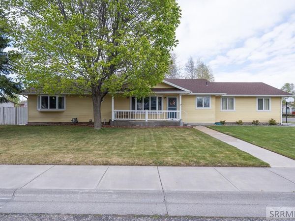 2945 Chaparral Drive, IDAHO FALLS, ID 83404