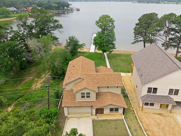 162 Oak Hills Drive, Mabank, TX 75156