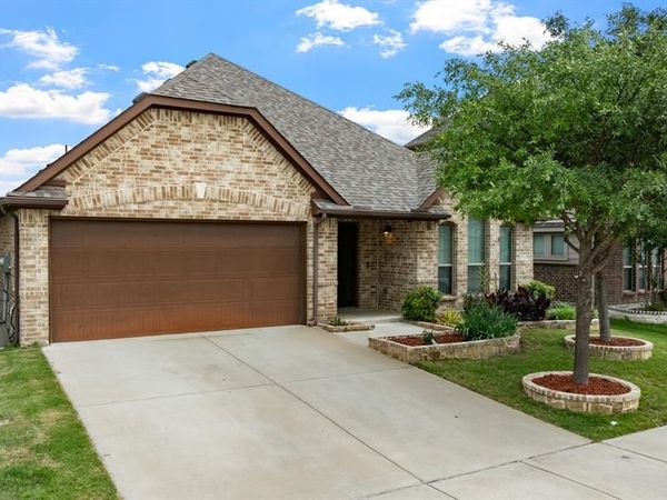 11724 Tuscarora Drive, Fort Worth, TX 76108