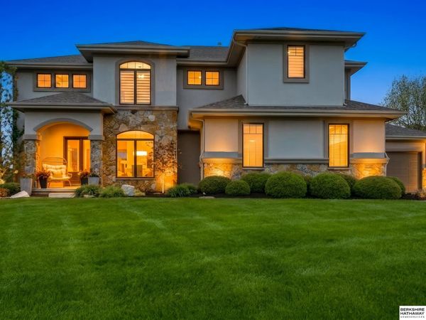 19032 Hamilton Street, Elkhorn, NE 68022