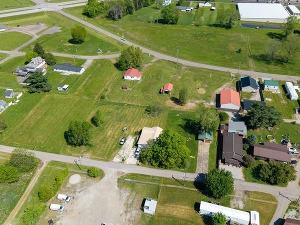 Burnett Rd, Gallipolis, OH 45631