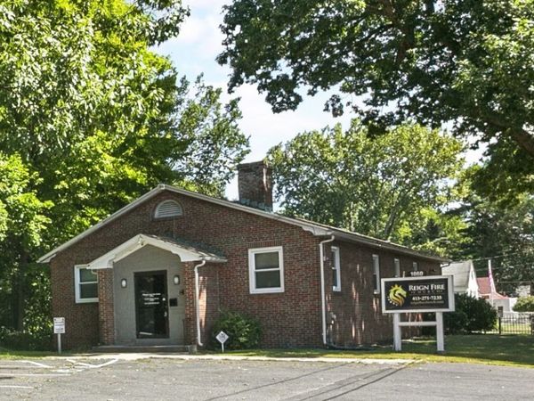 1060 Worcester St, Springfield, MA 01151