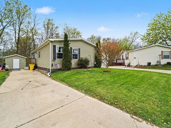 1031 Falstaff Circle, Salem Township, Mi 48167
