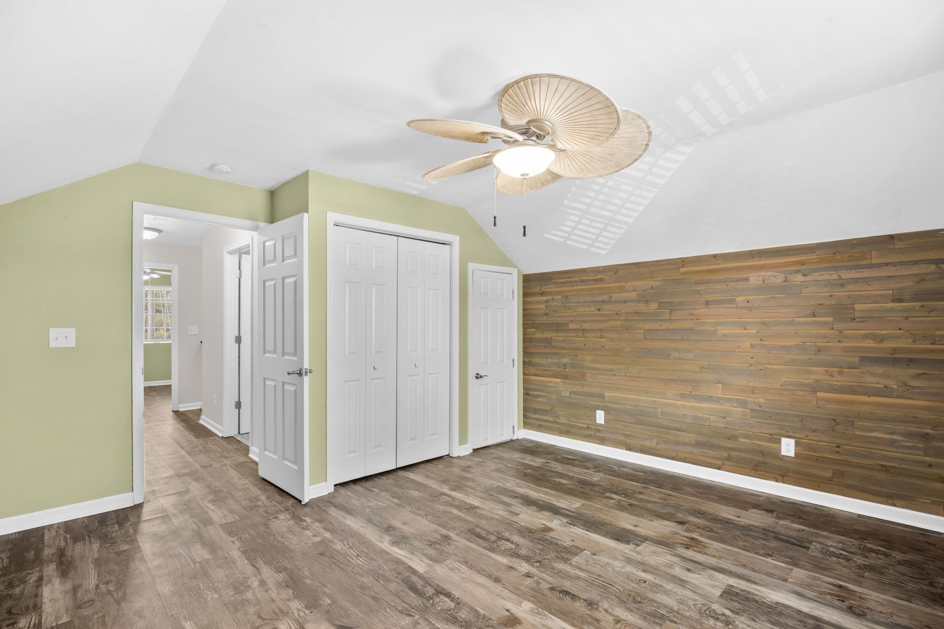 221 Addison Cottage Way Photo 10