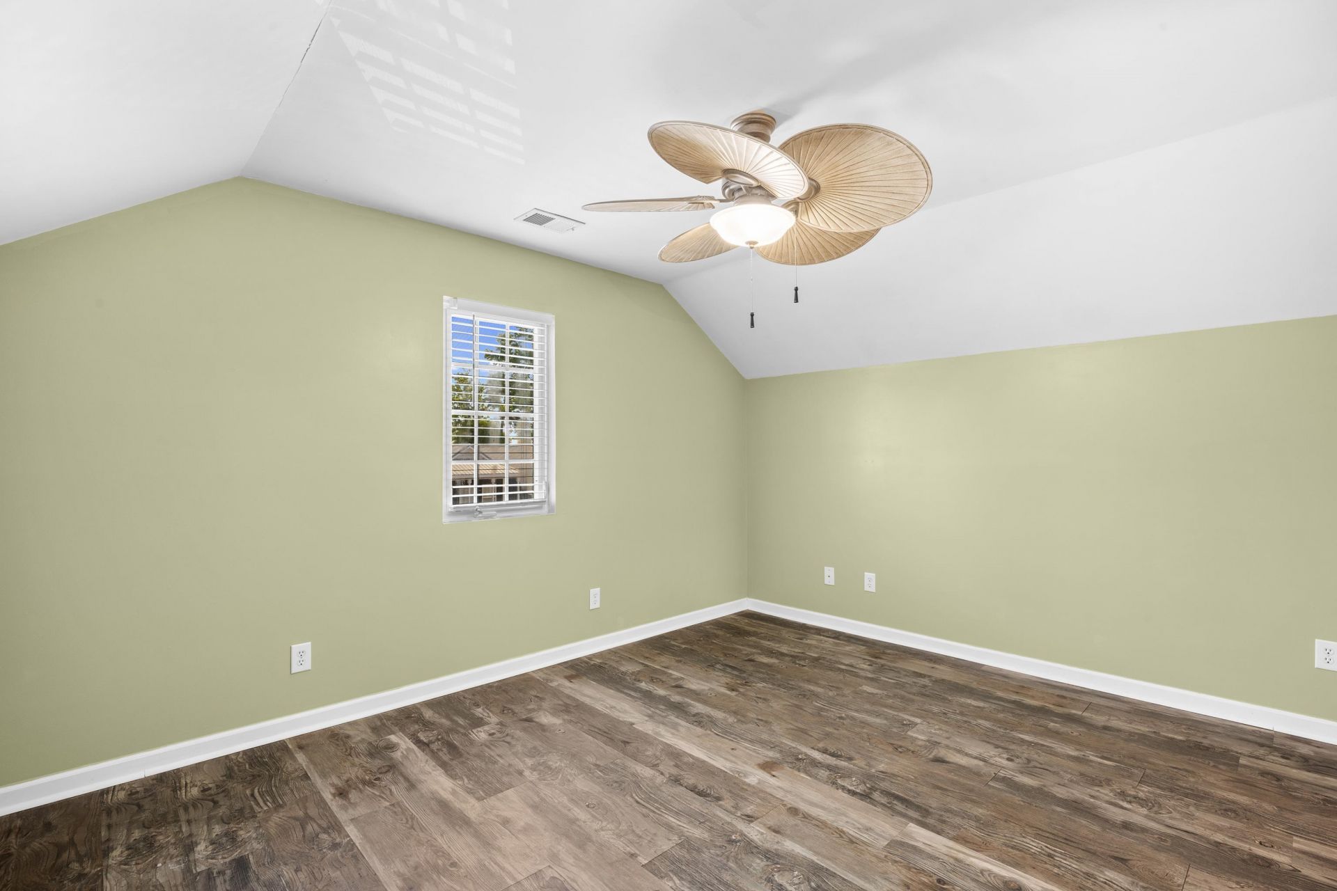 221 Addison Cottage Way Photo 12