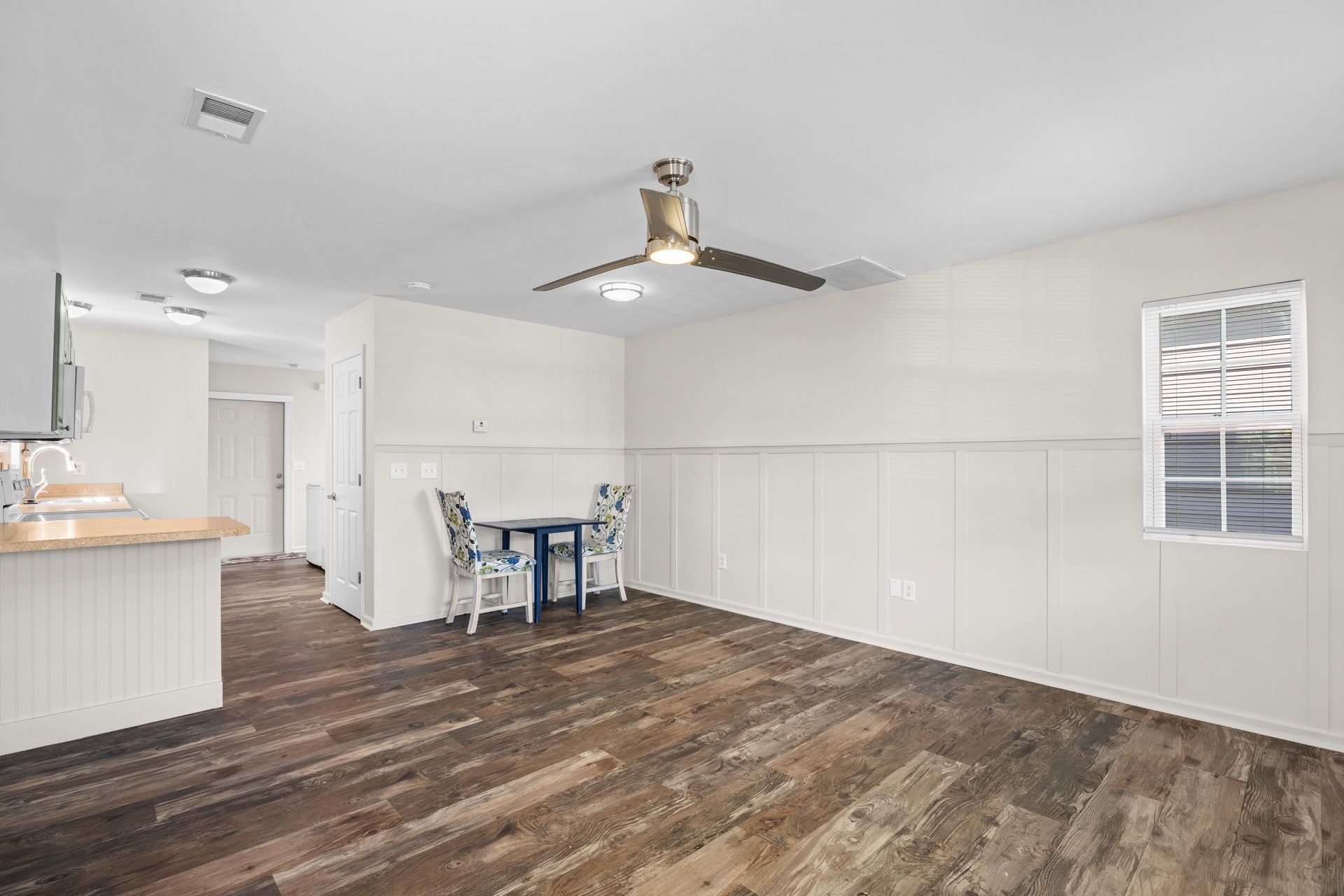 221 Addison Cottage Way Photo 14