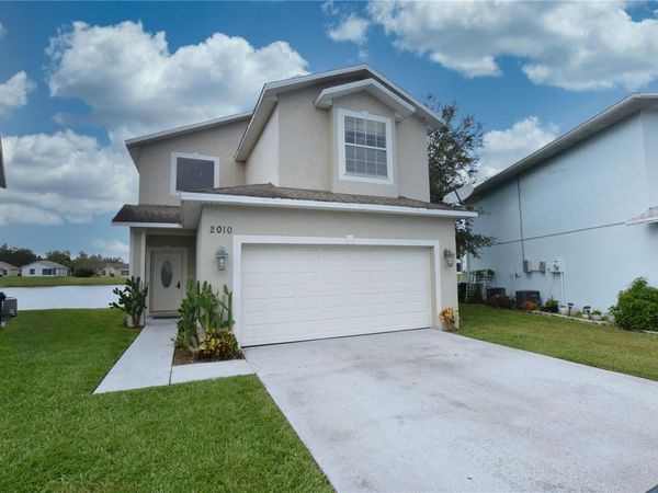 2010 HATTERAS POINT, LAKELAND, FL 33813