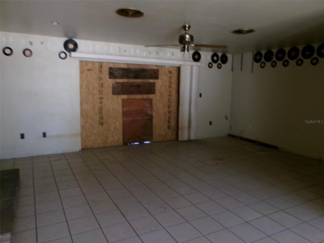 2555 Wood Street, Sarasota, FL 34237 Photo