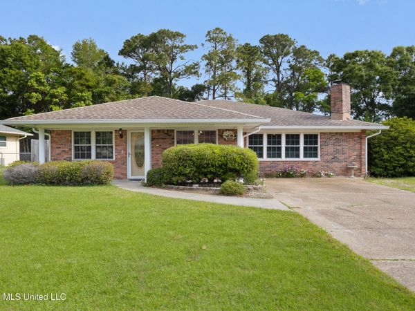 15412 Anderson Drive, Biloxi, MS 39532