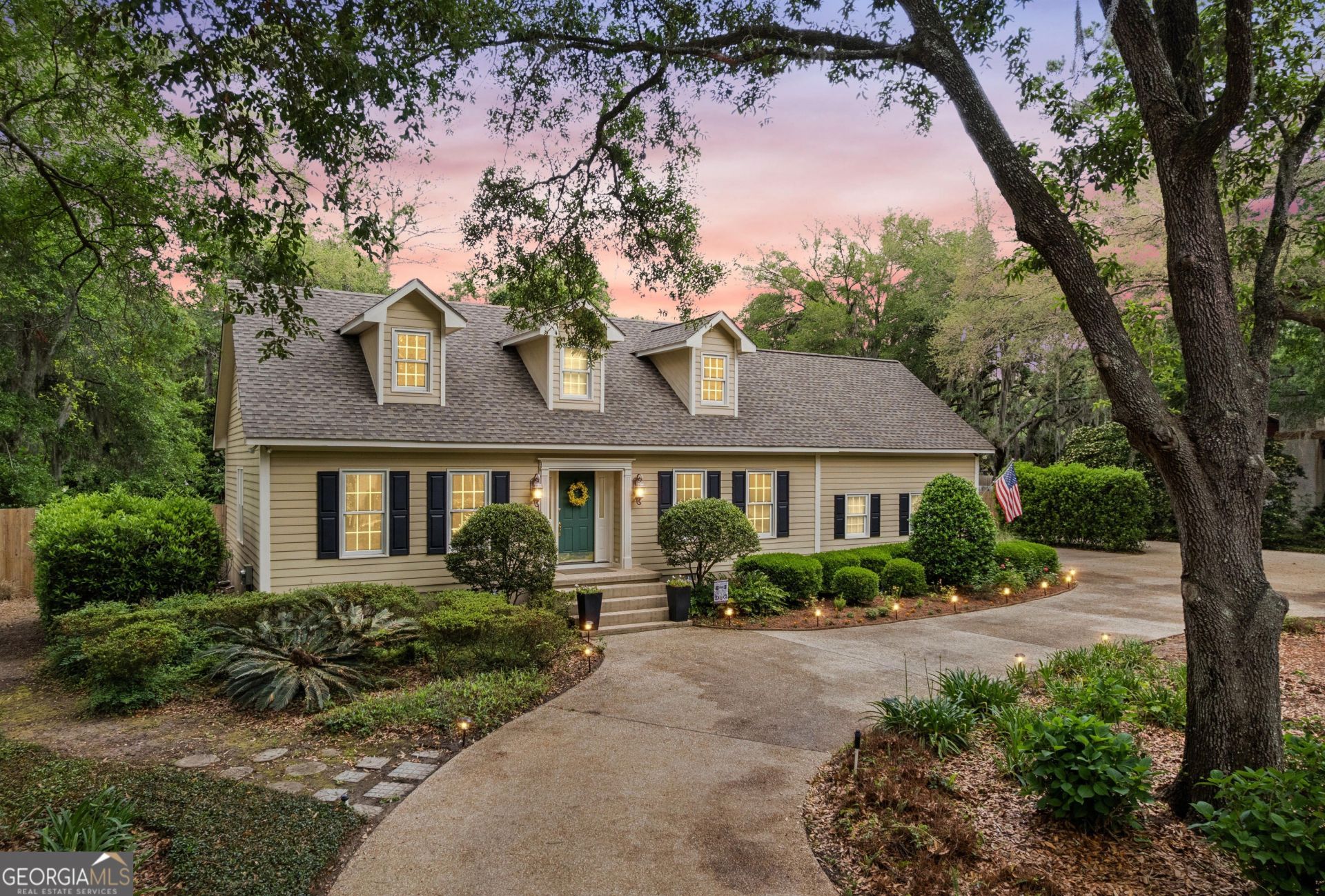 111 Marsh Oak Drive, Brunswick, GA 31525 Main Photo