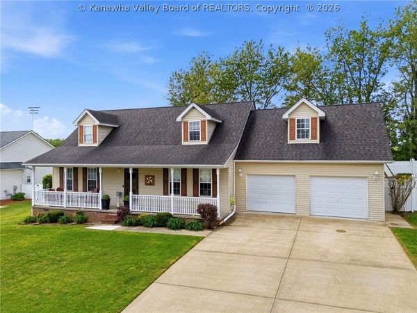 252 Woodmire Drive, Milton, WV 25541