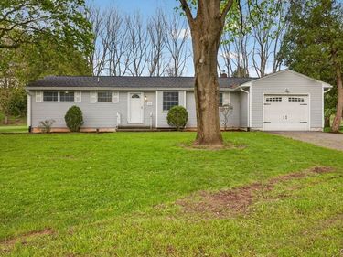 213 Dawley Road, Fayetteville, NY 13066