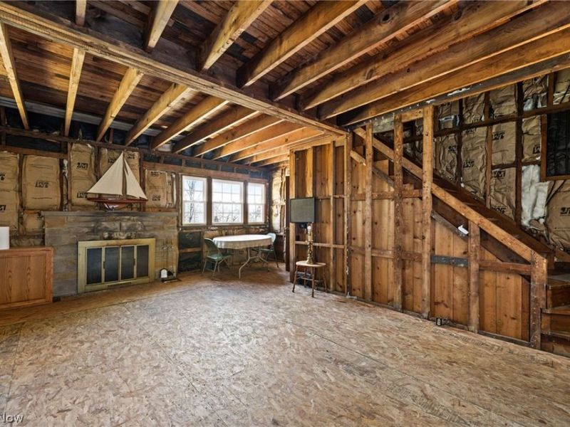 32601 Eddy Road, Willoughby Hills, OH 44094 Photo 6