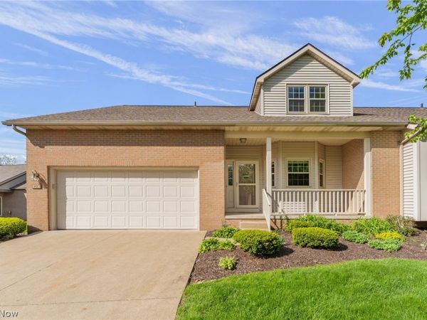 2423 Charing Cross Road NW, Canton, OH 44708