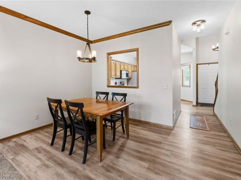 2423 Charing Cross Road NW, Canton, OH 44708 Photo 11