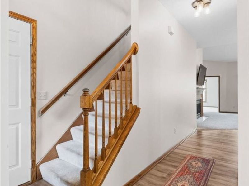 2423 Charing Cross Road NW, Canton, OH 44708 Photo 6