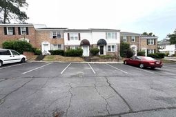 7602 Hunt Club Road photo 4