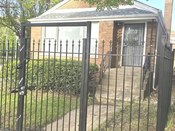 6801 S Hermitage Avenue, Chicago, IL 60636