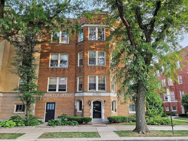605 Washington Boulevard , Unit 3N, Oak Park, IL 60302