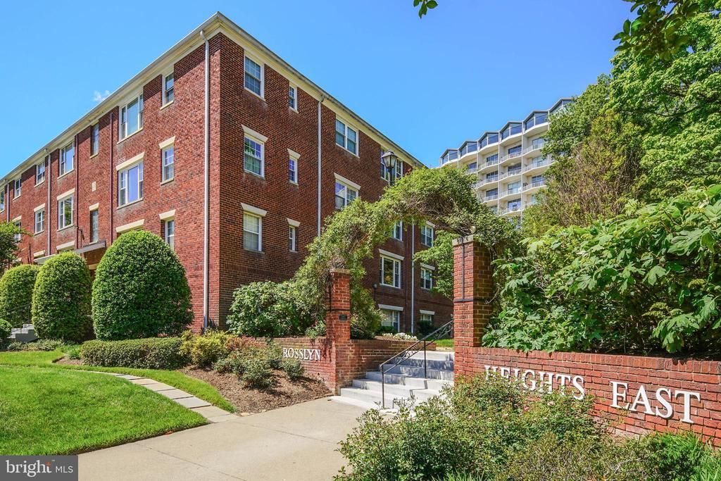 1224 Meade Street N, Unit ES202, Arlington, VA 22209 Main Photo