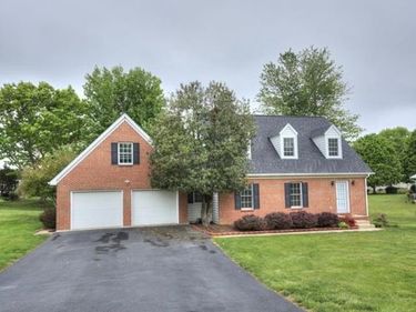 152 NOTTINGHAM LN, WAYNESBORO, VA 22980