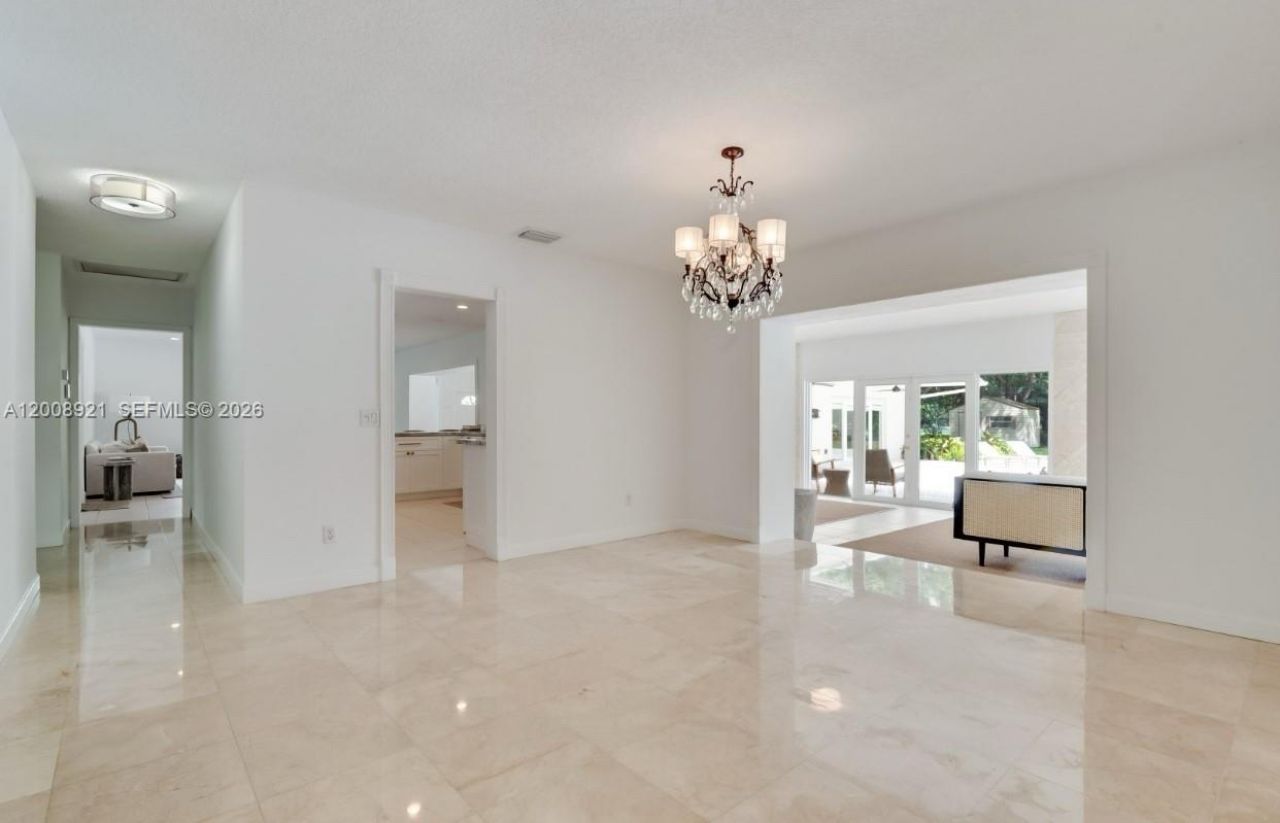 6875 SW 96th St, Unit 6875, Pinecrest, FL 33156 Photo