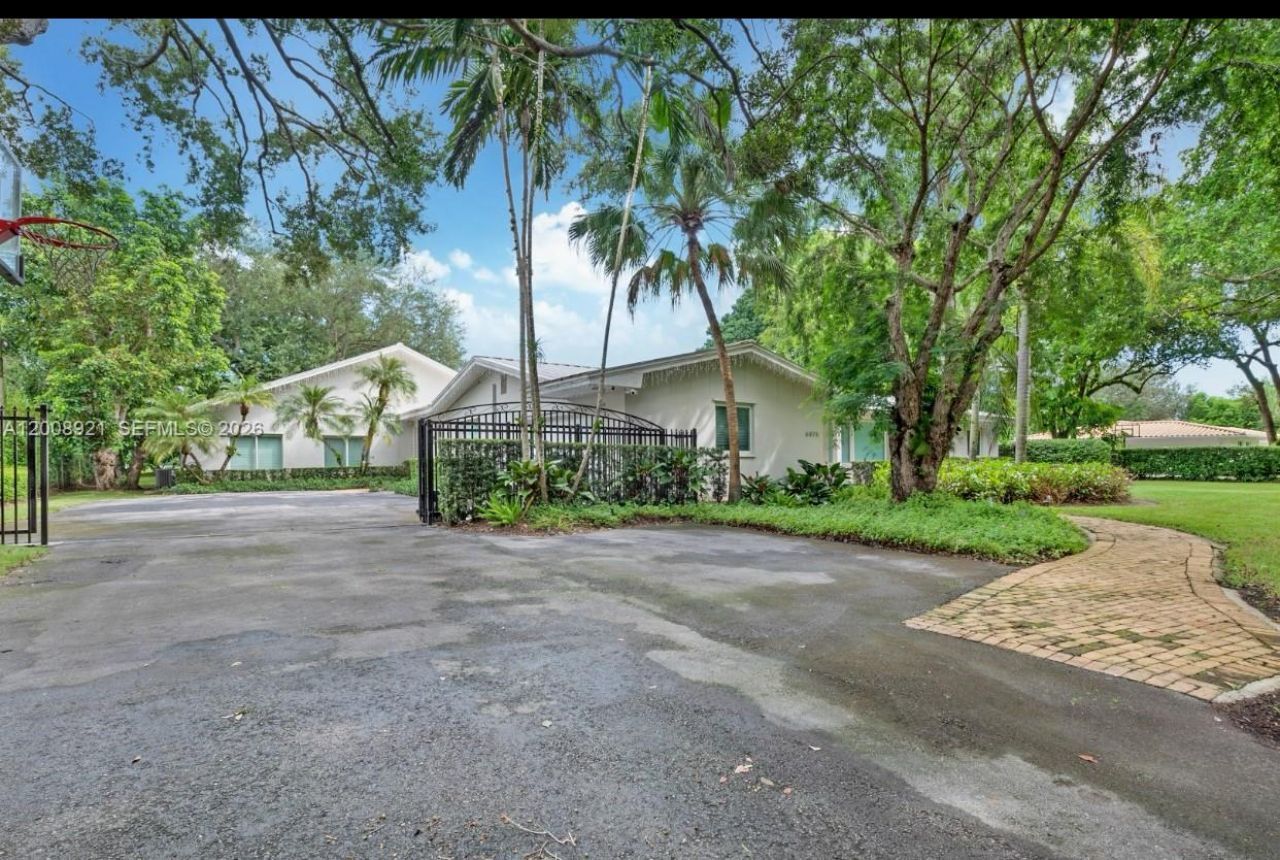 6875 SW 96th St, Unit 6875, Pinecrest, FL 33156 Photo