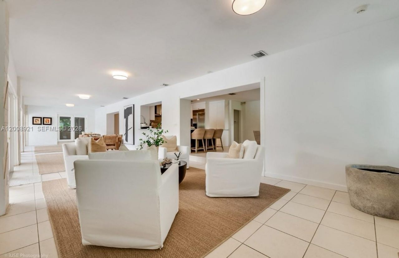 6875 SW 96th St, Unit 6875, Pinecrest, FL 33156 Photo