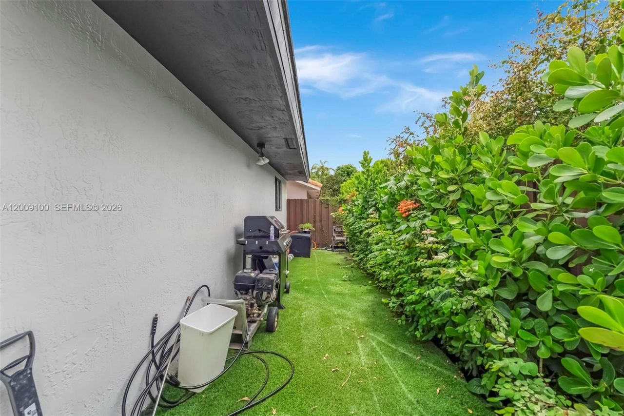 14531 SW 111th Ter , Miami, FL 33186 Photo