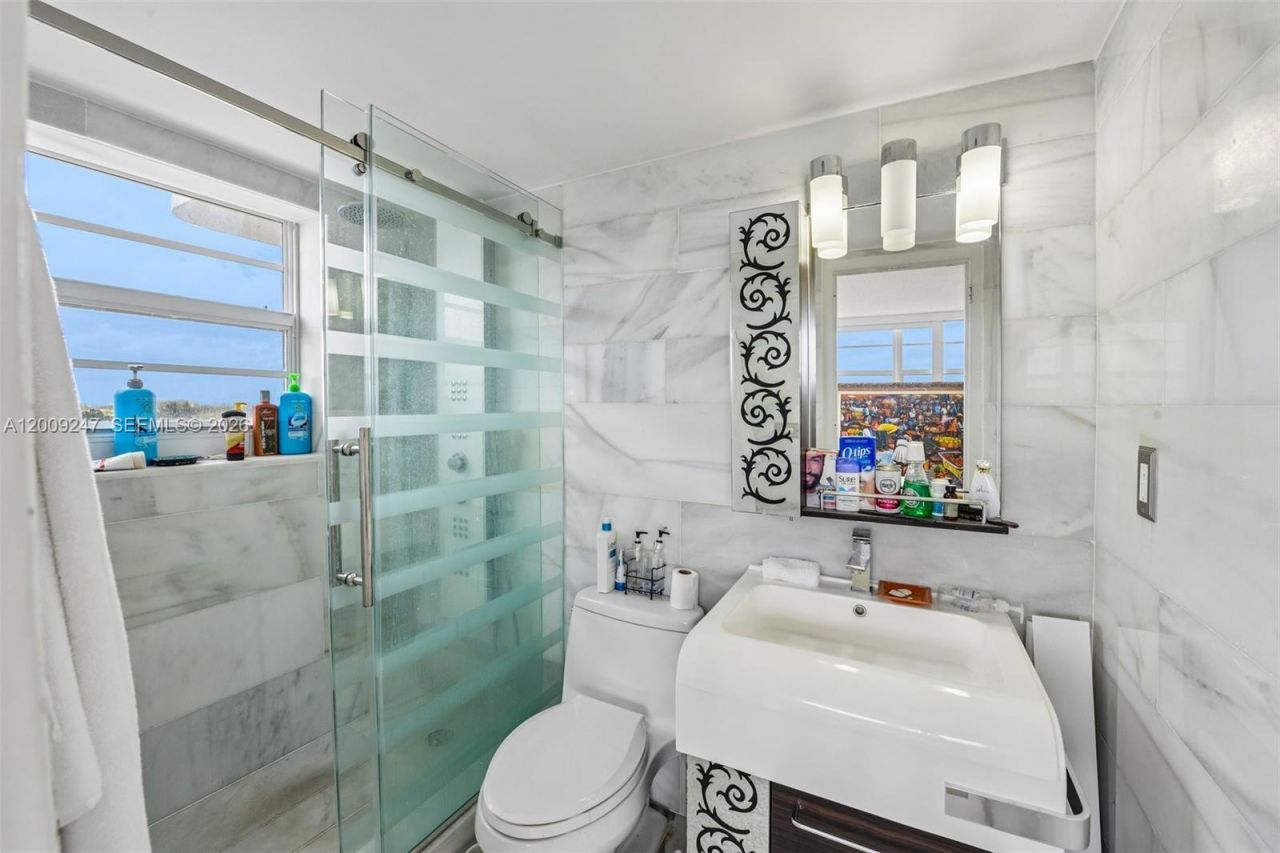 2100 Sans Souci Blvd, Unit B706, North Miami, FL 33181 Photo