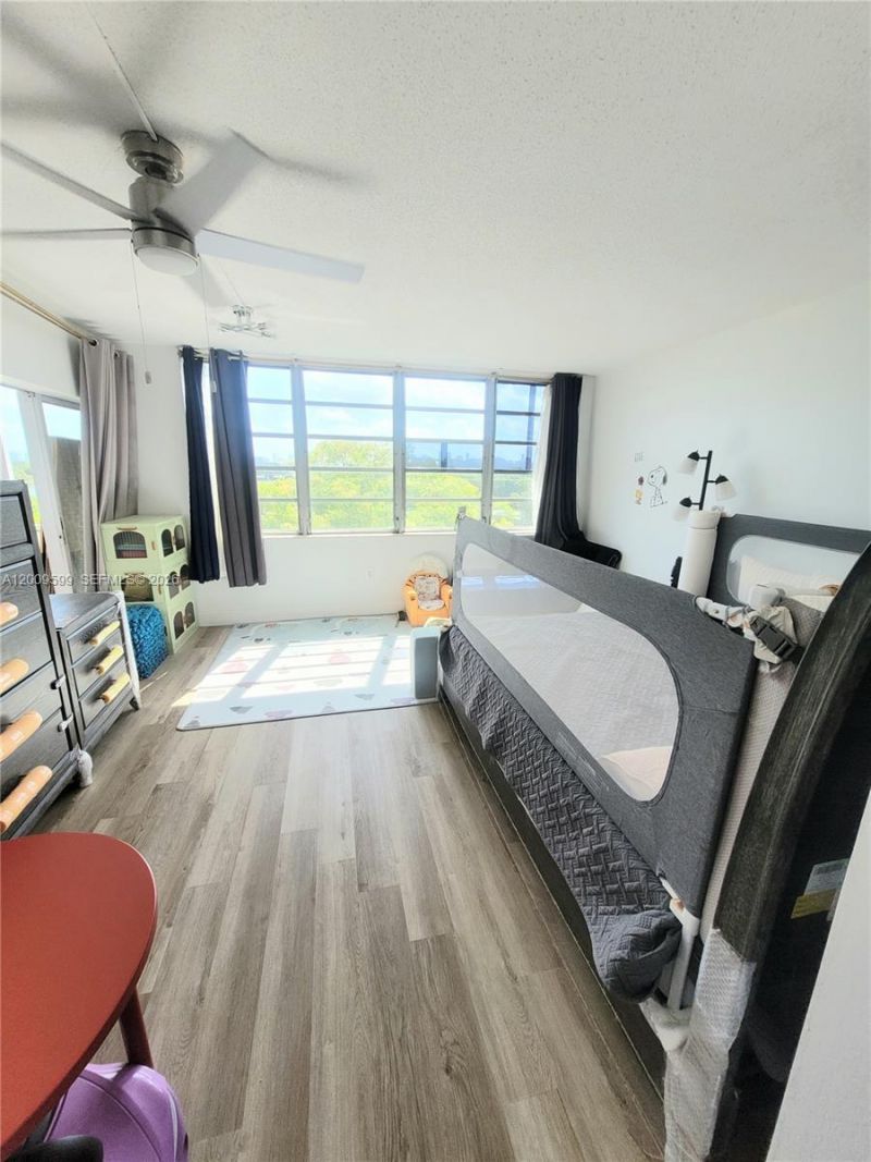 1780 NE 191st St, Unit 611-2, Miami, FL 33179 Photo