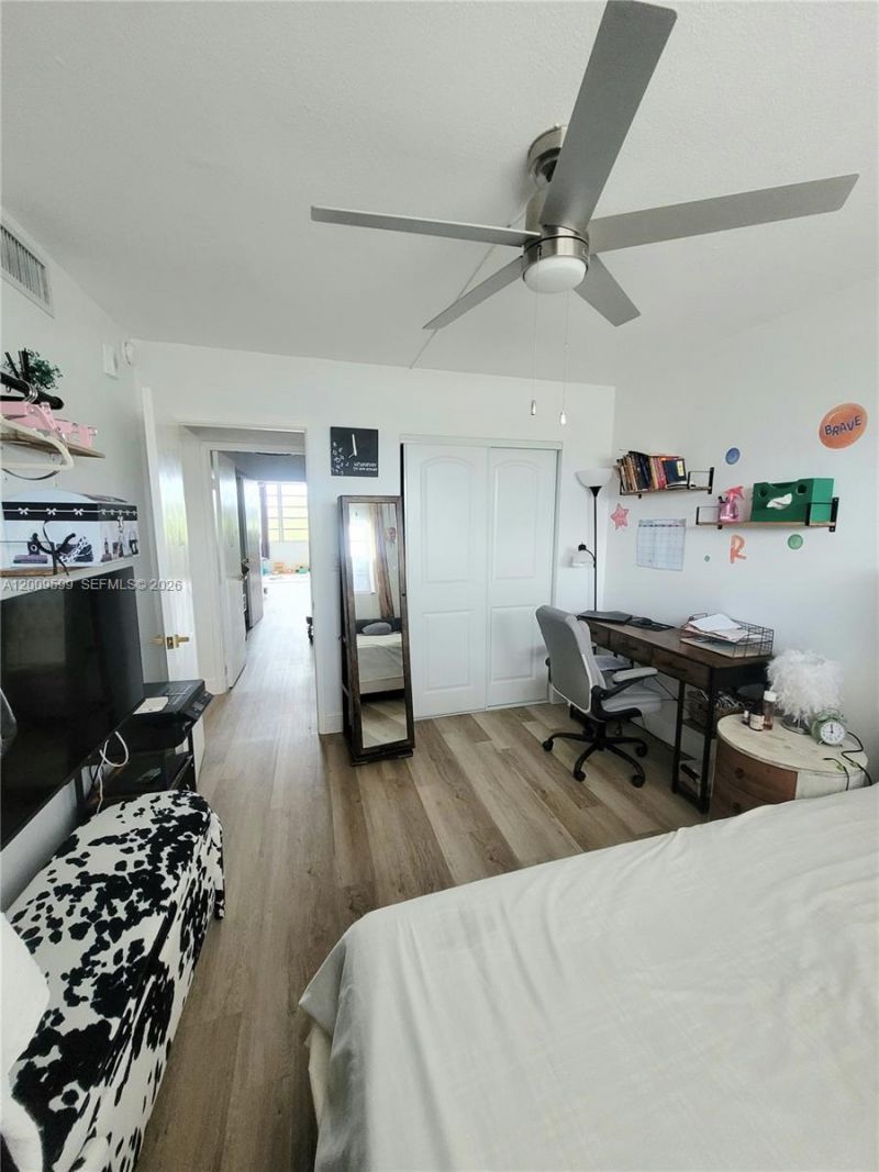 1780 NE 191st St, Unit 611-2, Miami, FL 33179 Photo