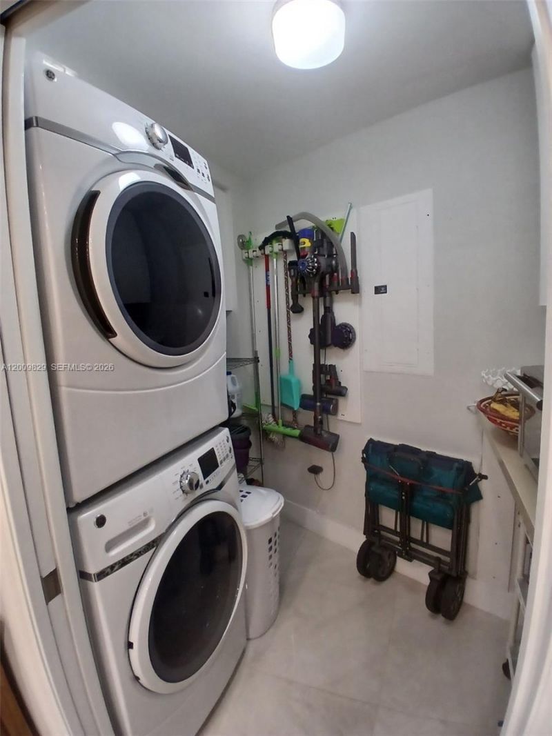 9805 NW 52nd St , Unit 509, Doral, FL 33178 Photo
