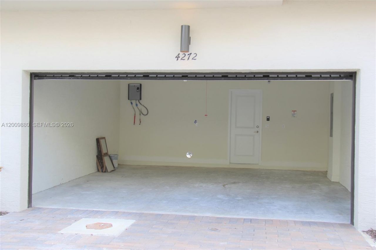 4272 NW 82nd Ave, Unit 4272, Doral, FL 33166 Photo