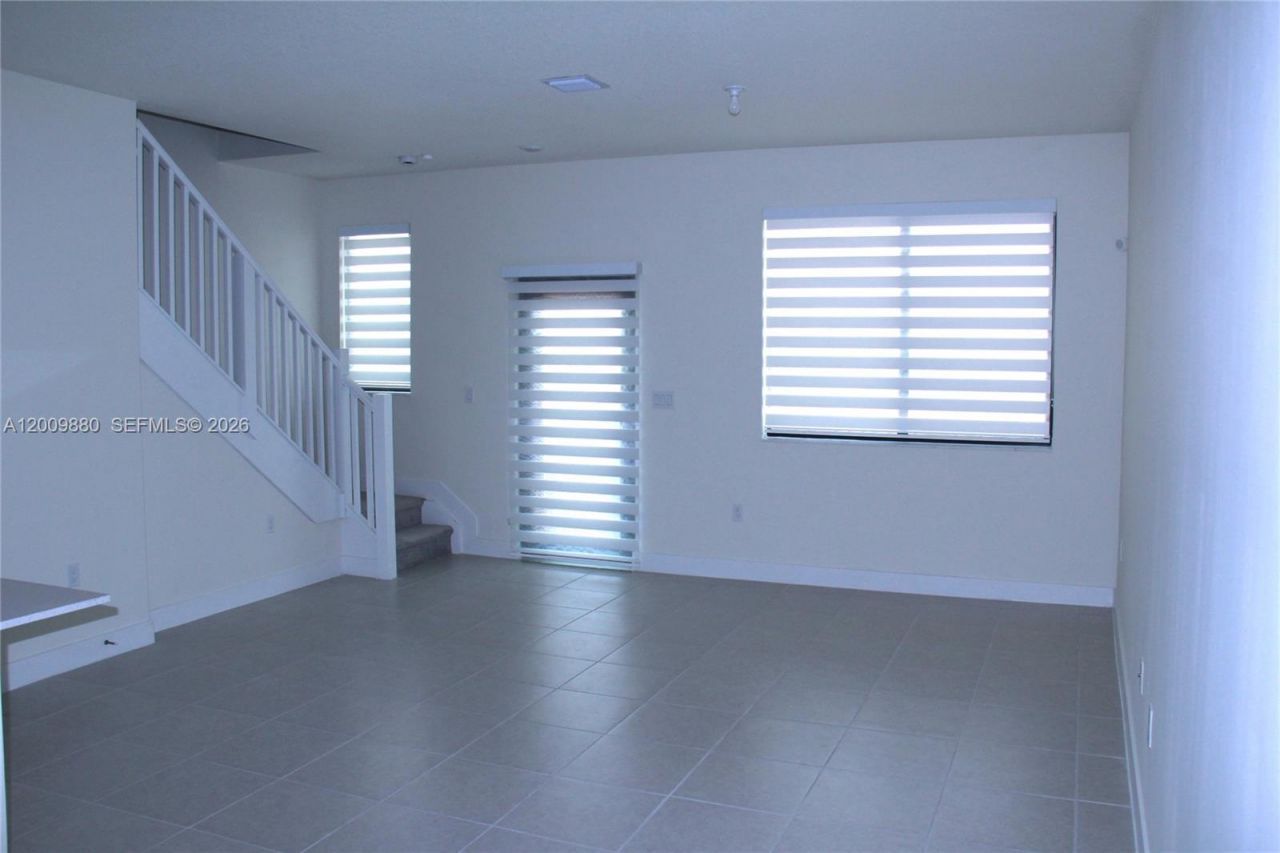 4272 NW 82nd Ave, Unit 4272, Doral, FL 33166 Photo