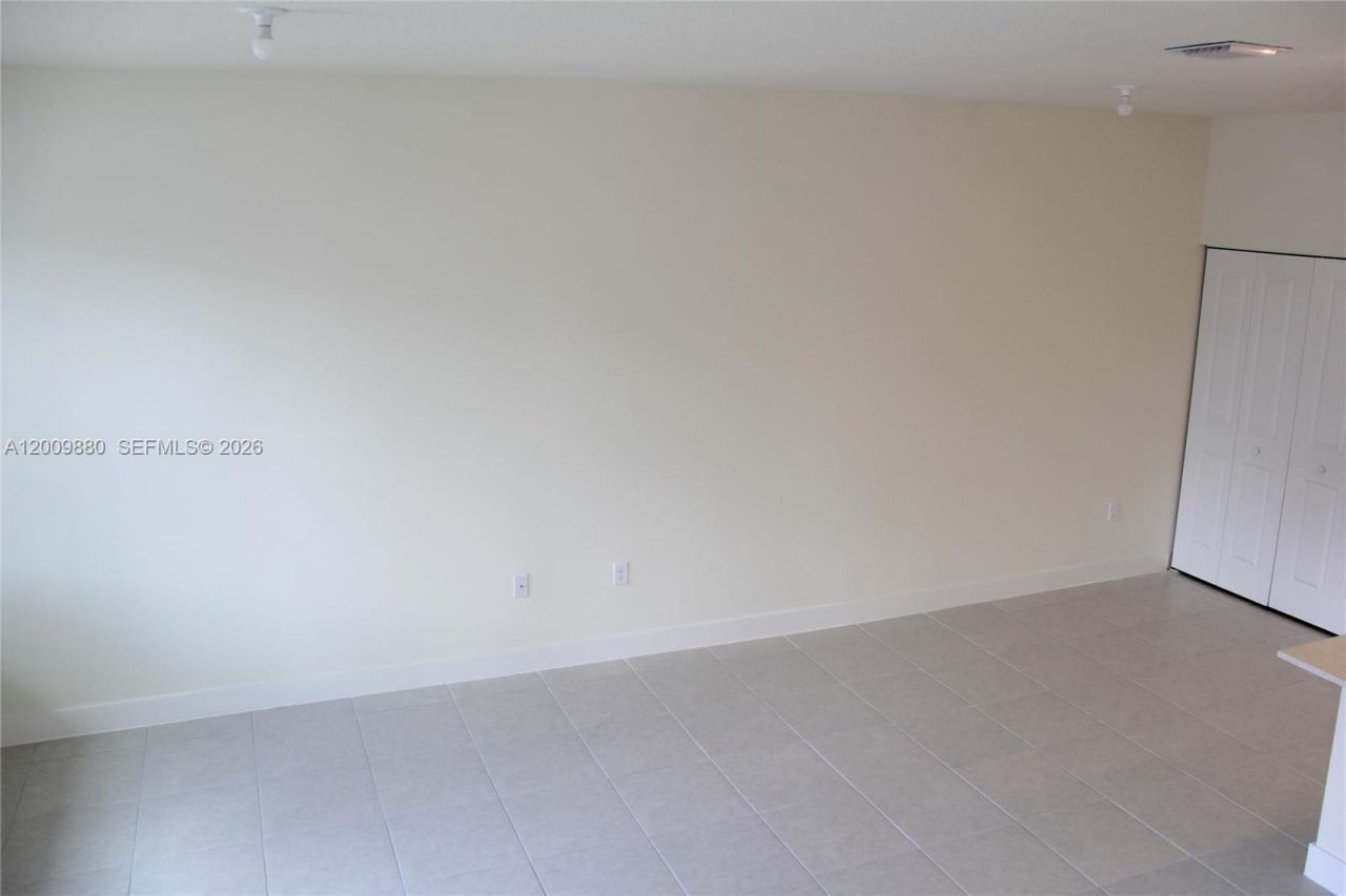 4272 NW 82nd Ave, Unit 4272, Doral, FL 33166 Photo