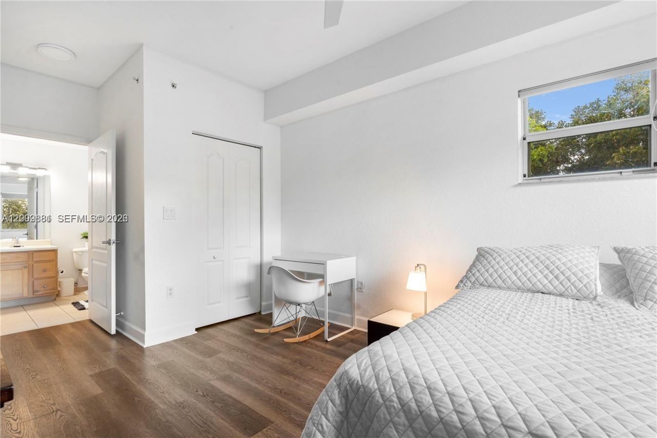 6001 SW 70th St , Unit 336, South Miami, FL 33143 Photo