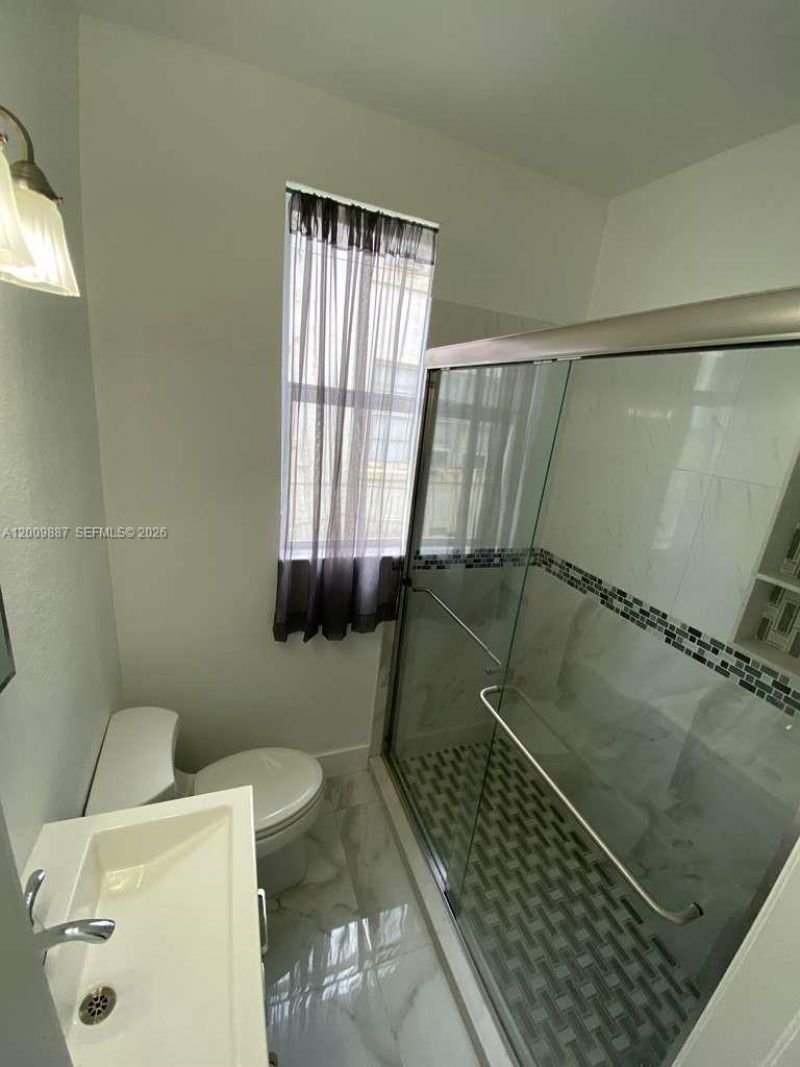 119 Menores Ave, Unit 1, Coral Gables, FL 33134 Photo