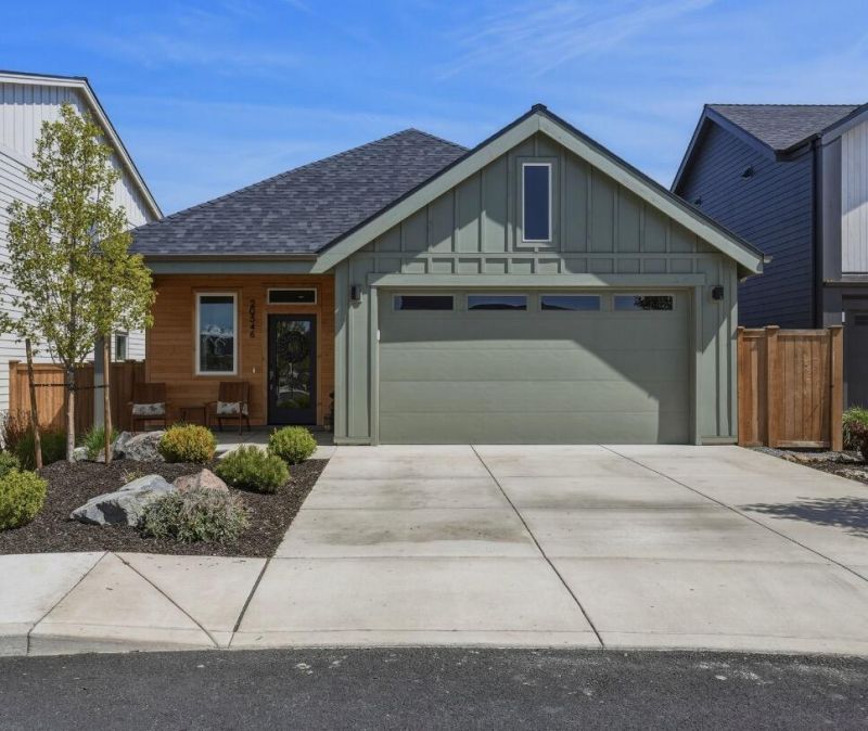 20546 Aberdeen Court, Bend, OR 97702 Main Photo