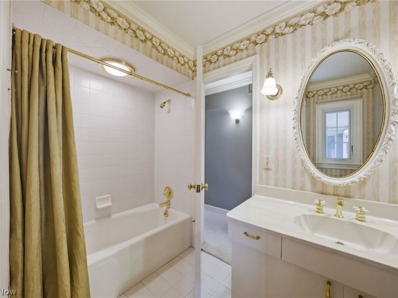 32245 Burlwood Drive , Solon, OH 44139 Photo 20