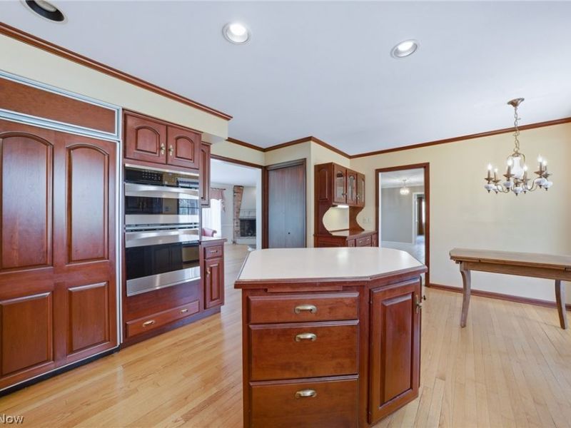 32245 Burlwood Drive , Solon, OH 44139 Photo 7