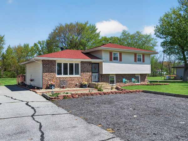 4026 W 61st Avenue , Hobart, IN 46342