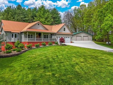 4129 Grove Church Road, Gambier, OH 43022