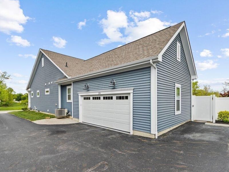 216 Honeywood Drive E, Galena, OH 43021 Photo 33
