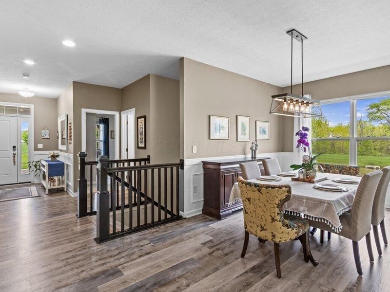216 Honeywood Drive E, Galena, OH 43021 Photo 5