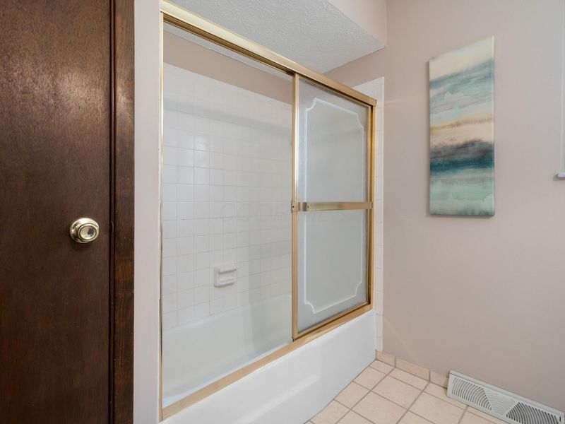6898 Starfire Drive, Reynoldsburg, OH 43068 Photo 33