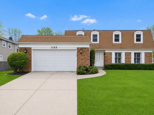 1145 Hunting Drive W, Palatine, IL 60067