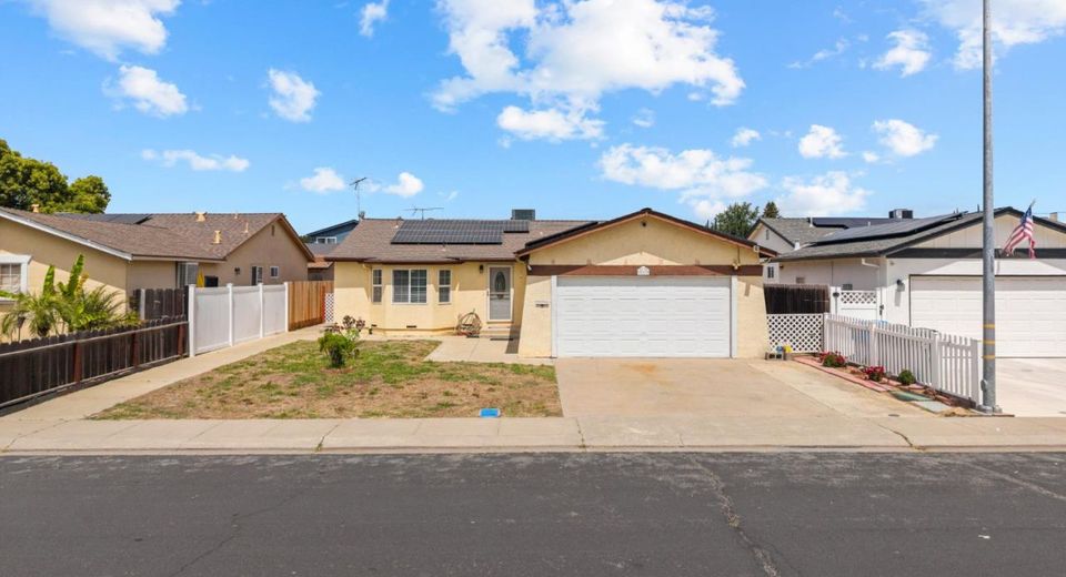 313 Marty Dr, Manteca, CA 95336 Photo