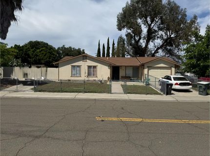 379 Valverde Ct, Lathrop, CA 95330 Photo
