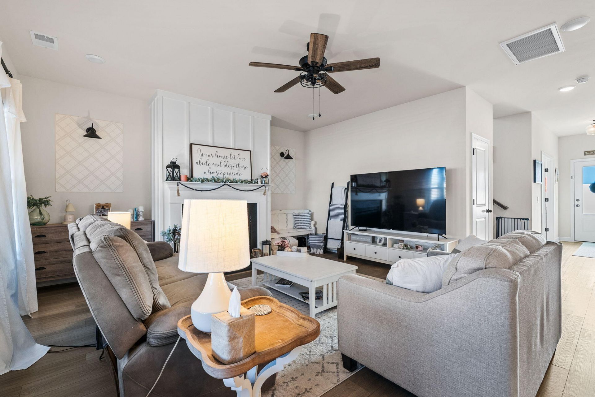 100 Lucca Drive Photo 11